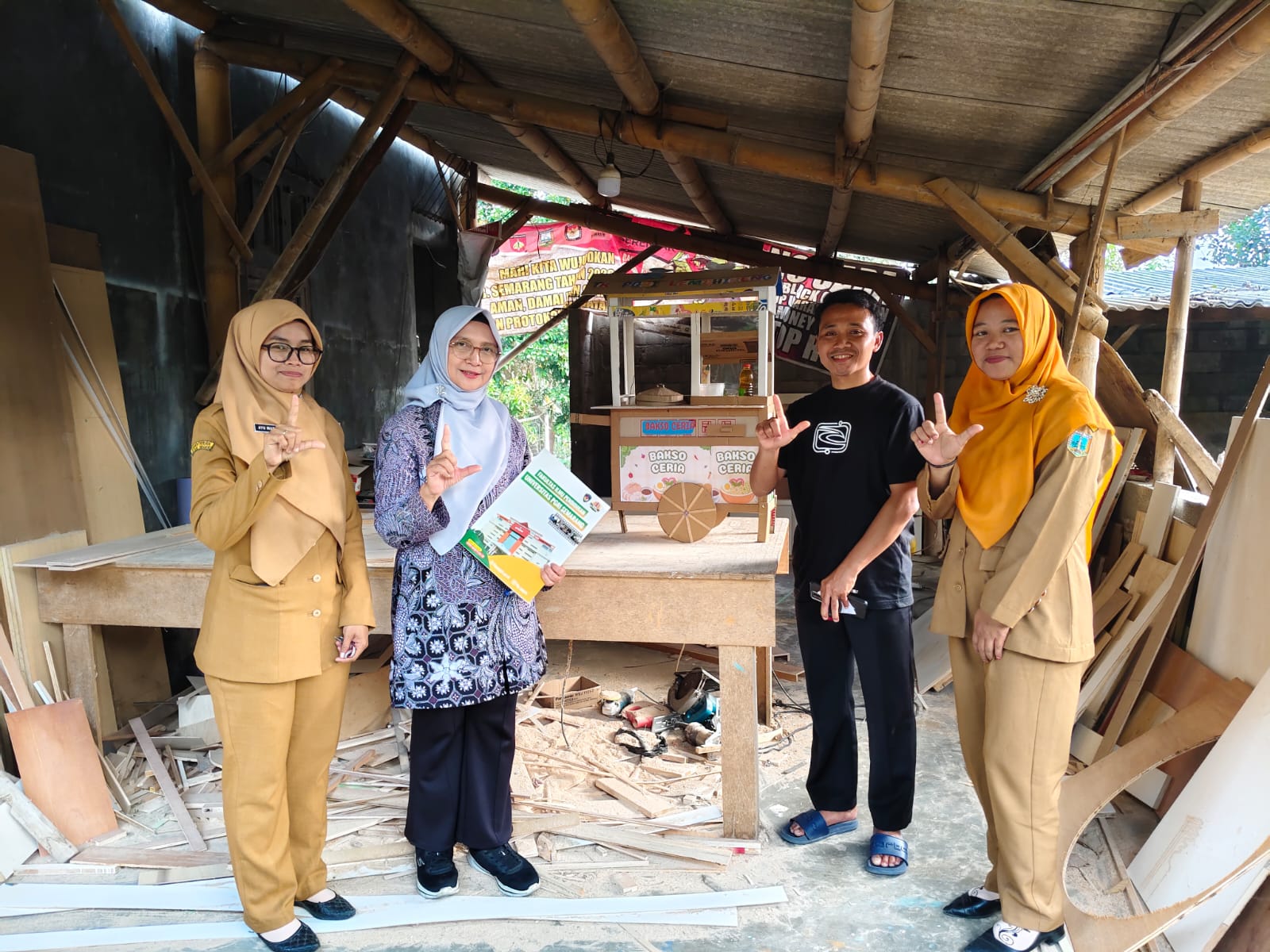 Serah Terima Aset Ke Mitra BUMDes